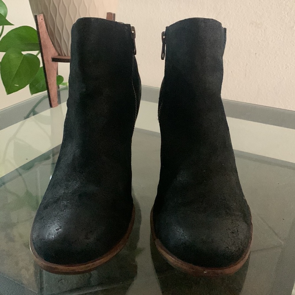 Kork Ease ‘Natalya’ Black Suede Leather Chunky Stacke… Gem